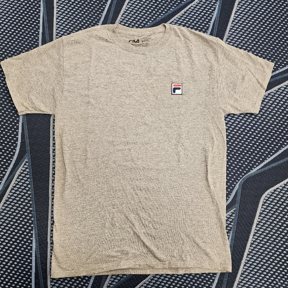 Fila Men's Basic Minimal Logo Tee w Embroidered F-patch logo in the front Medium
